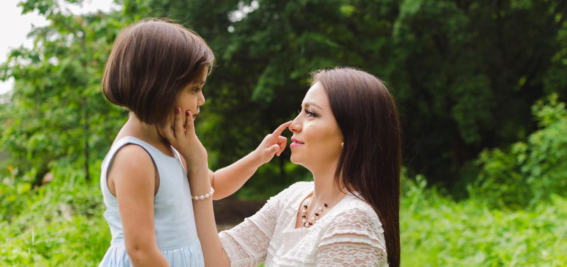  亲如手足|“这是我的，不给弟弟玩”二胎家庭这样引导孩子爱分享，亲如手足