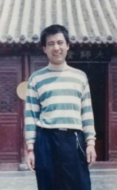  男子|男子千里急求！看完我哭了…