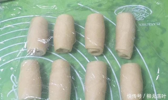 盖上保鲜膜|芝麻香糕点的配方很详细,香口的感觉非常好