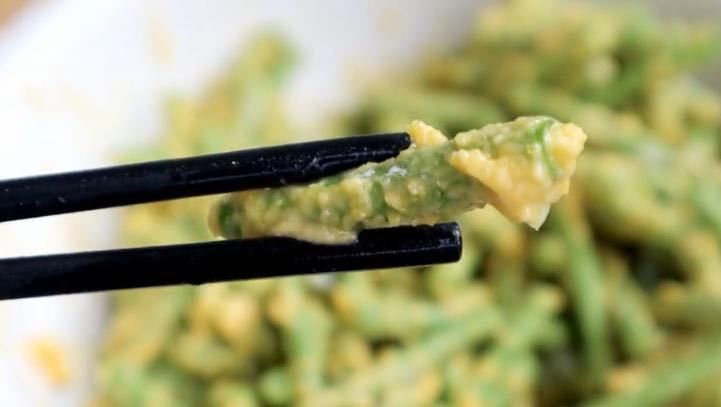 油炸|豆角不要炒了,试试此做法,不炒不油炸,鲜嫩好吃,营养又健康