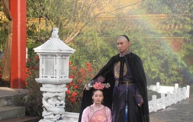  受尽|两姐妹同时嫁给康熙，姐姐成为皇后受尽宠爱，妹妹却被冷落一生