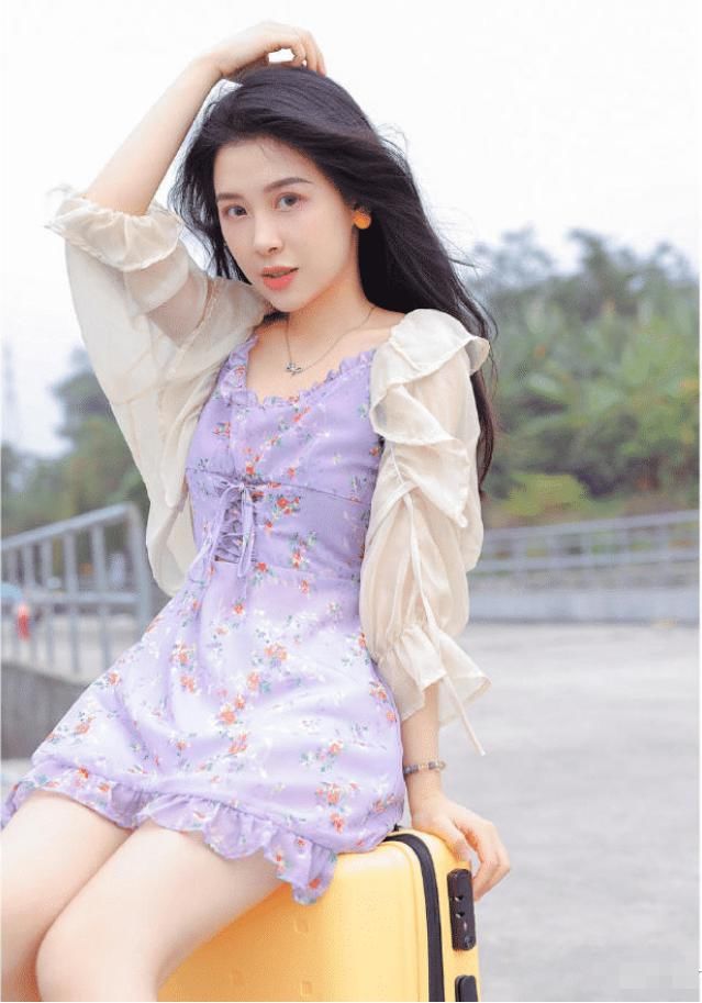  裙子|穿紫花裙的第一天，男生不知道的快乐
