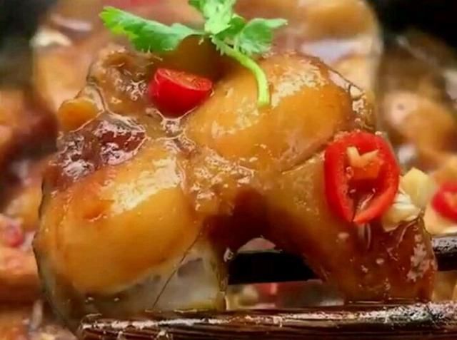  老幼|懒人版红烧鱼块做法简单，营养丰富，老幼皆宜