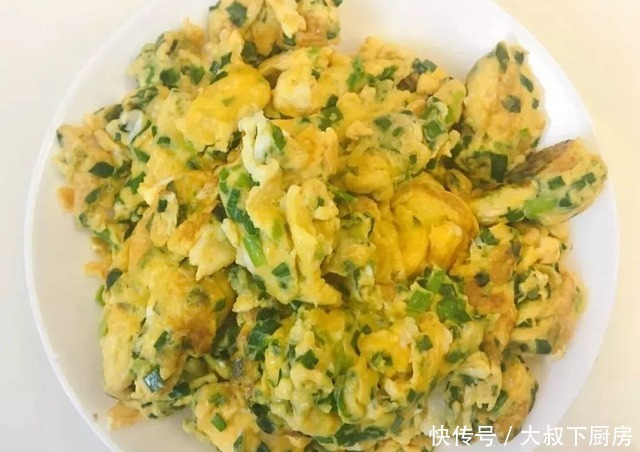  香嫩|韭菜怎么做？大叔教你韭菜煎鸡蛋，香嫩味美，简单易学，非常好吃