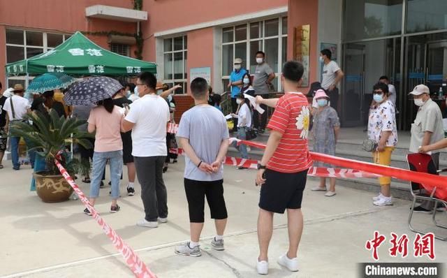 殴打|辽宁大连：4人殴打辱骂核酸检测点防疫人员被行拘