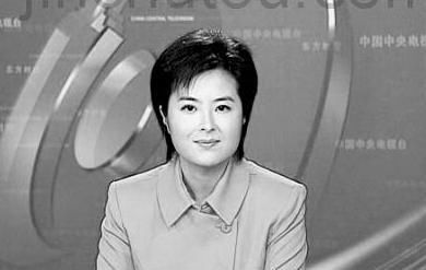  再度|前央视主持张泉灵：因一场乌龙病辞离央视，今靠“奇葩”方式再度走红