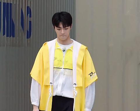  节目组|周震南被节目组偏爱？其他嘉宾出场只有介绍，唯独他有专门设计