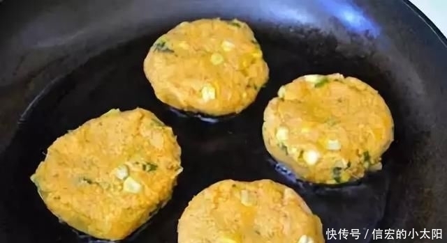 面粉|这才是煎饼果子最好吃的做法,煎饼香,果子酥,比外面卖的还好吃
