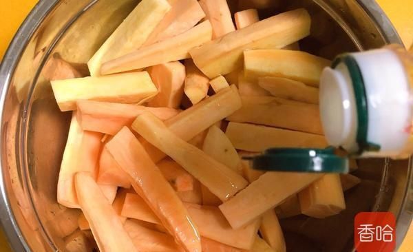 做法|红薯别只用来熬粥,试试这种做法,清甜酥脆饱腹减脂