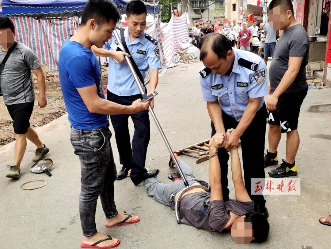 抓获|玉林一男子持刀下楼捅伤水果店老板,逃跑后被迅速抓获