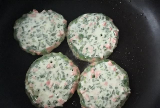 内里|既不揉面也不发面,还不担心弄脏手,外表焦香酥脆,内里柔软细腻