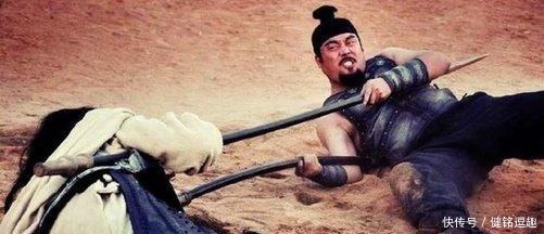 曹操|许褚和马超阵前对战为何卸甲？这一卸就卸去了120斤的重量