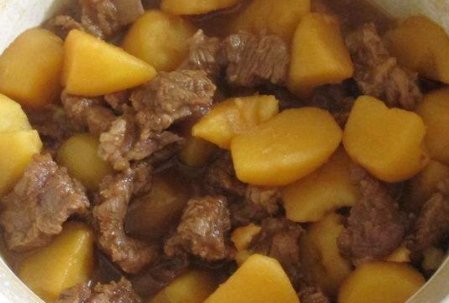 香味|一道香味浓郁肉质细嫩的酱香鸡,吃一口就停不下来,味道超赞哟