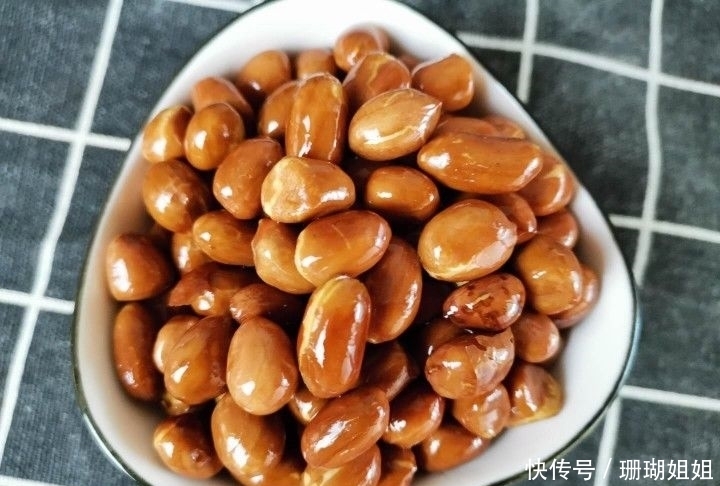  花生|炸花生米，怎样掌握火候？牢记2点，花生又香又脆，10天不返潮