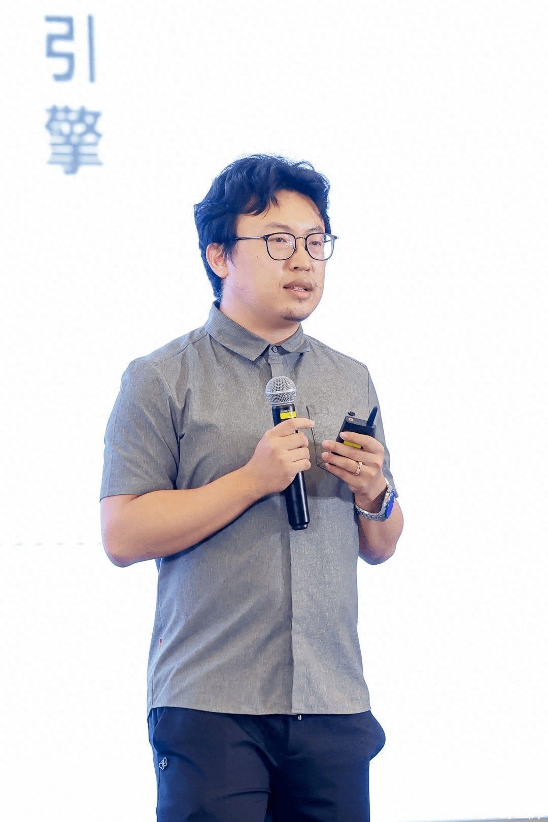 以视觉为核心大模型“兔灵”首次揭开面纱，聚焦内容生产精准可控