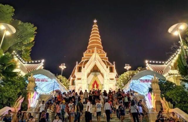 参观|种草！最适合夜晚参观的5大泰国美寺