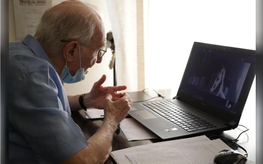  年长|意大利最年长大学生！96岁老人以全班第一成绩毕业