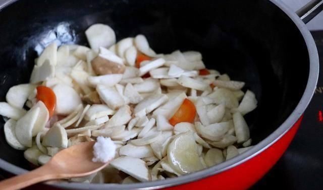  好吃|晚餐就吃此菜，比肉还好吃，吃了还不长胖，上桌一下子就吃光了