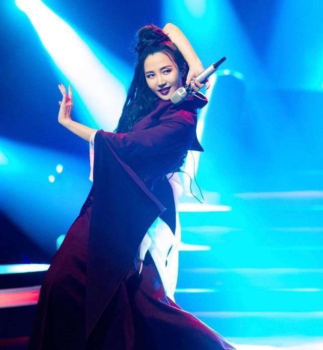  姐姐|《浪姐》7人成团，姐姐们貌合神离，宁静说出所有人心声