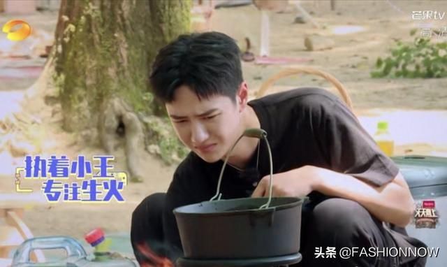  钱枫|王一博 本想安静的当个美男子，为何却偷偷笑成了鹅