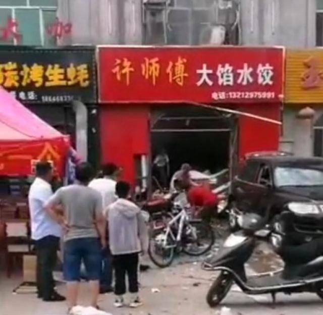  饭店|萝北县一饭店发生液化气罐爆炸 12人受伤