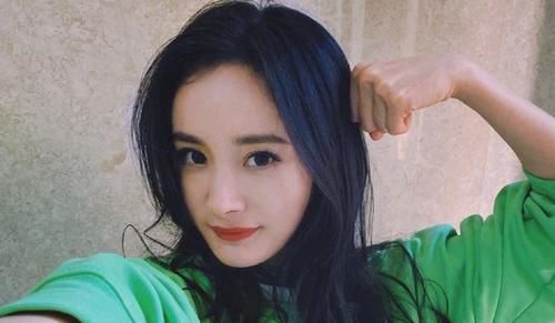  破浪的姐姐|《不愧是姐姐》官宣，众人期待杨幂加入，模仿《浪姐》惹争议