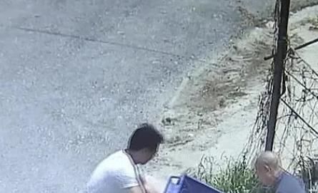水沟|江苏84岁老人摔倒,路人扶起反被讹2000,家人有生命危险快赔钱