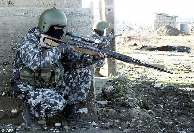 堆成|1000名俄军被全歼旅长阵亡,尸体被堆成掩体,普京炸平他们