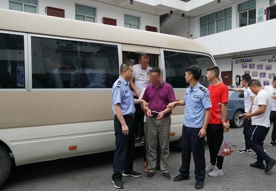 赶客|向追客赶客“亮剑”武陵源区查处10名涉旅违法人员