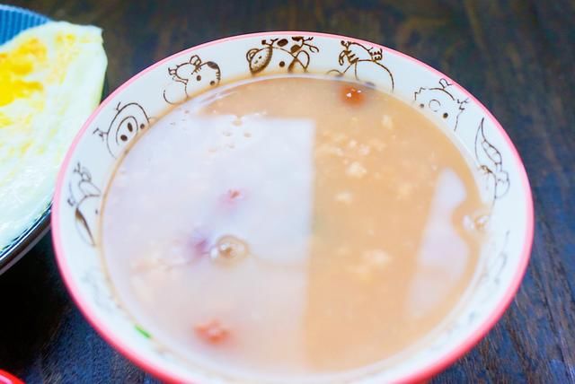  搭配|晒晒一家三口的早餐，花样搭配不将就，营养美味，网友：勤快妈妈