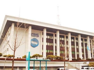  A某|韩搞笑艺人在KBS女厕安装摄像头，被检方拘留起诉