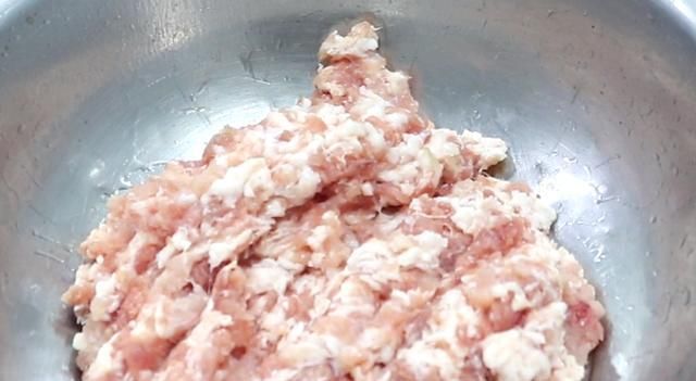  入味|馋哭隔壁小孩的“青椒酿肉”出教程啦，好吃入味下饭，真解馋