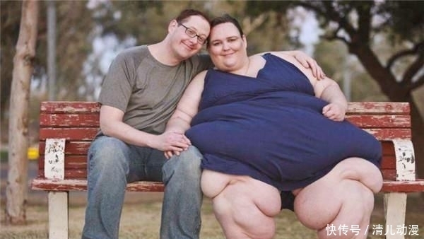 现状|美国女孩因体重1450斤走红,后被富豪娶回家“供养”,现状如何?