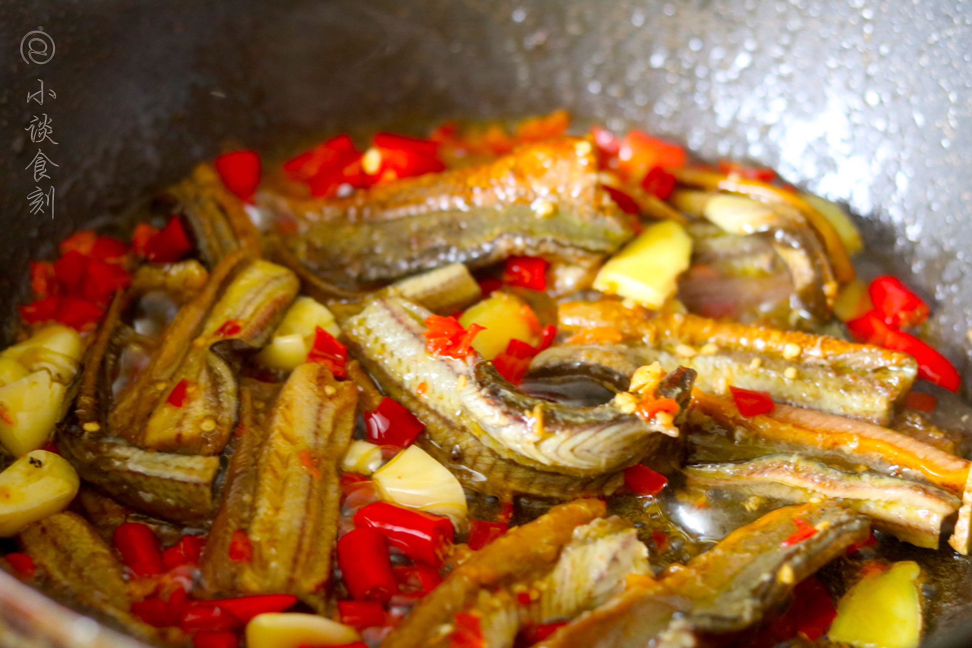 鳝鱼|入秋后，少吃猪肉多吃它，价格比猪肉低了1倍，吃起来还特下饭