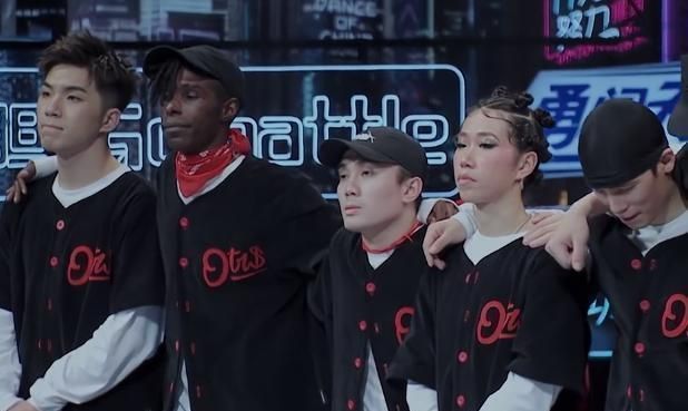 编舞|《街舞》口嗨乱规则,编舞增加王一博遭重创,主观复活粉丝白忙乎