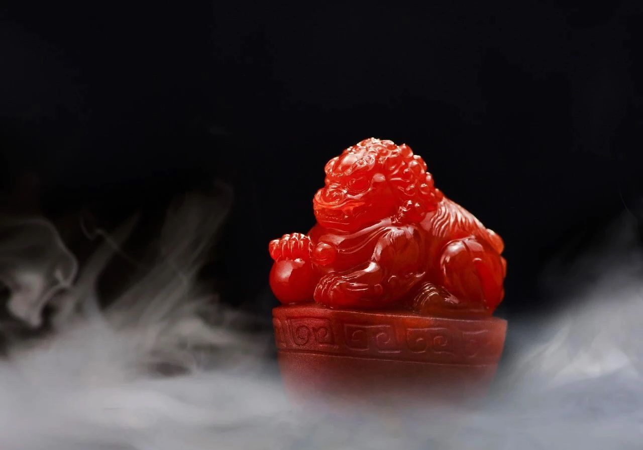 二镯|一蛋二镯三珠链……快来看看翡翠的最新价值排名!