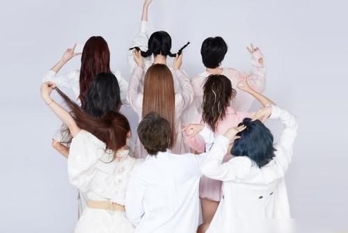  看不到|喻言上节目再度被打码，这次连人影都看不到，粉丝尬吹很漂亮