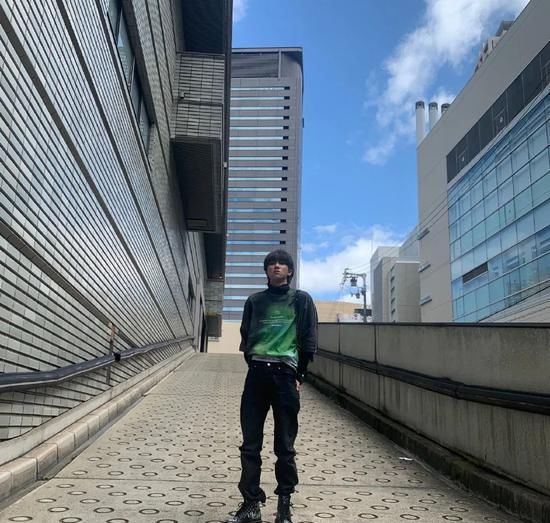  艺术|渐变色也太梦幻了 这三种调色方案把艺术感拉满