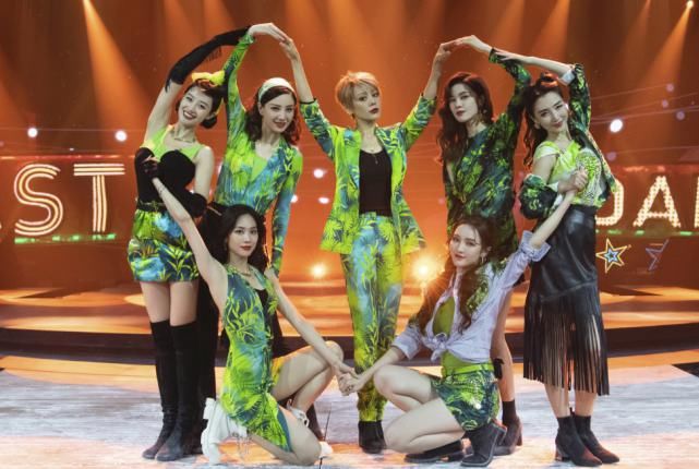  阵容|《浪姐》成团夜收视要爆！嘉宾阵容是顶配，蔡徐坤乐华七子全来了