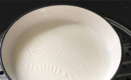 做法|牛奶不要只知道喝了,教你一种新吃法,新鲜美味Q弹,孩子特喜欢