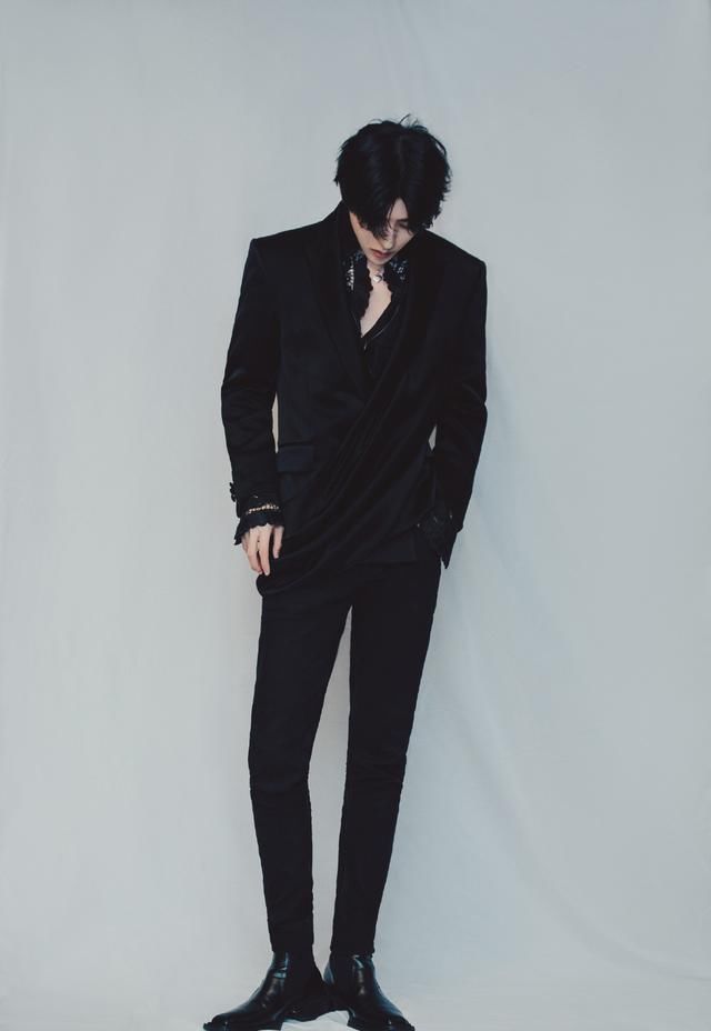 奔跑|《奔跑吧》排名第一,Angelababy偷蔡徐坤鞋垫,竟成节目最大亮点