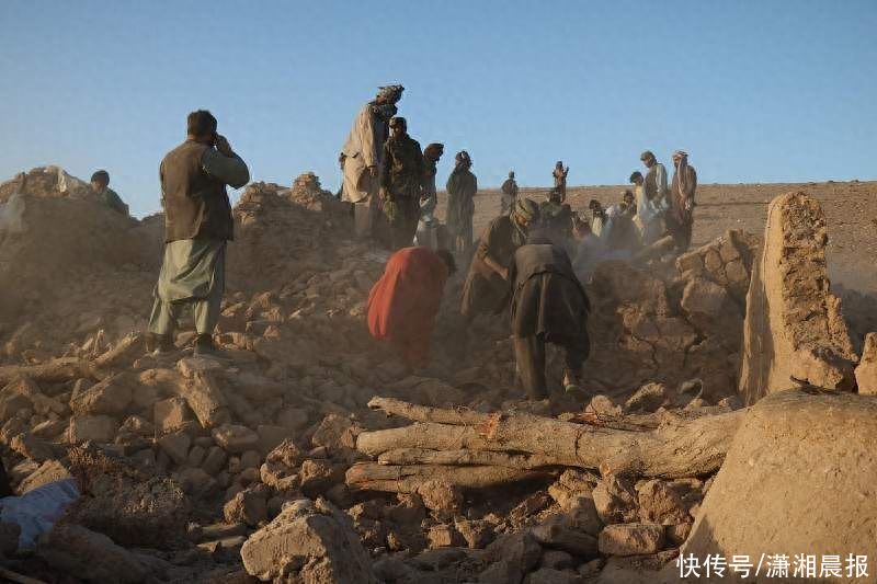 阿富汗地震死亡人数已超2000人