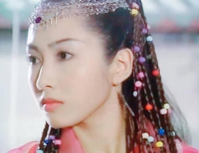 前三位|4个版本“赵敏”,前三位个个美若天仙,但她才是赵敏本人!