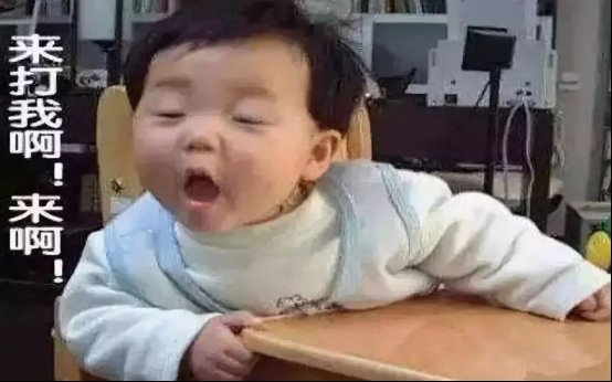 地铁|熊孩子地铁上闹，被乘客过肩摔，众人评论：你不教育有人替你教育