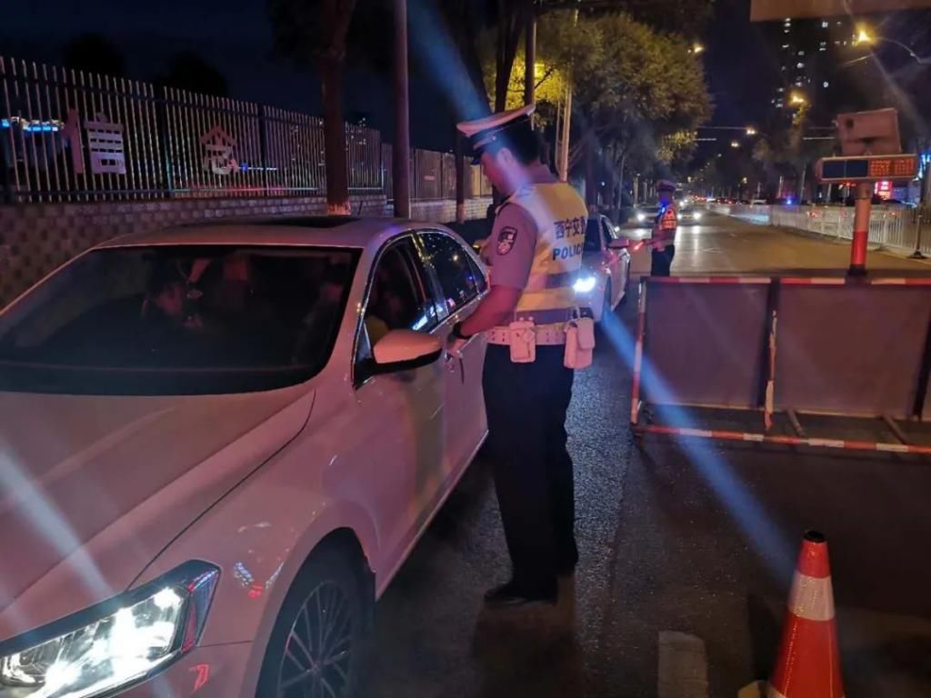 交警|严查!西宁交警不定时、不定点开展这项行动...