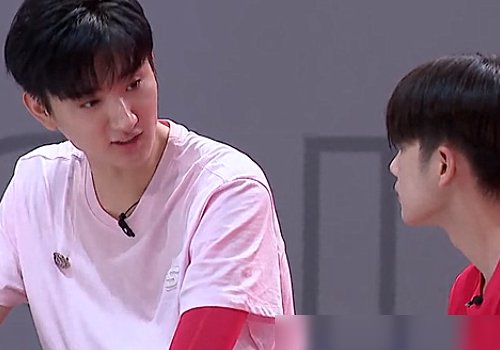  周震南|周震南告诉于小彤“我已经进化”，当看到他的结果后，小彤坐地上了