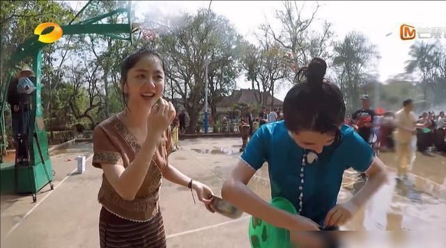  流行|《向往的生活》流行，谭松韵任嘉伦玩泼水节，许魏洲精致BOY