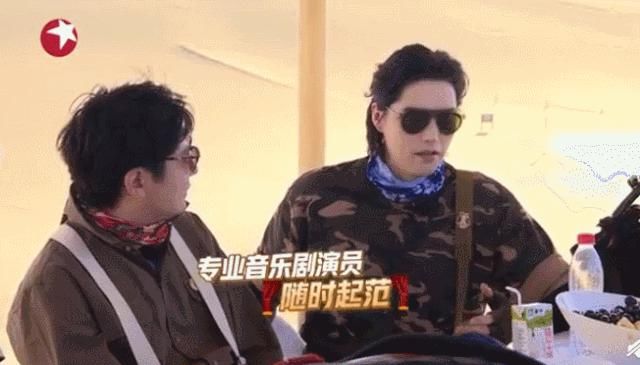  时代|老艺术家做派的阿云嘎，算不算流量时代的稀缺偶像？