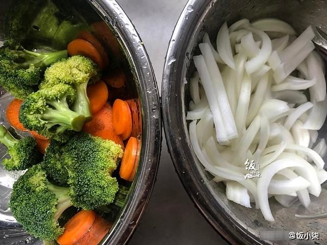 实惠|外卖30元1份的肥牛饭,肉少又贵,在家自己做,简单好吃又实惠