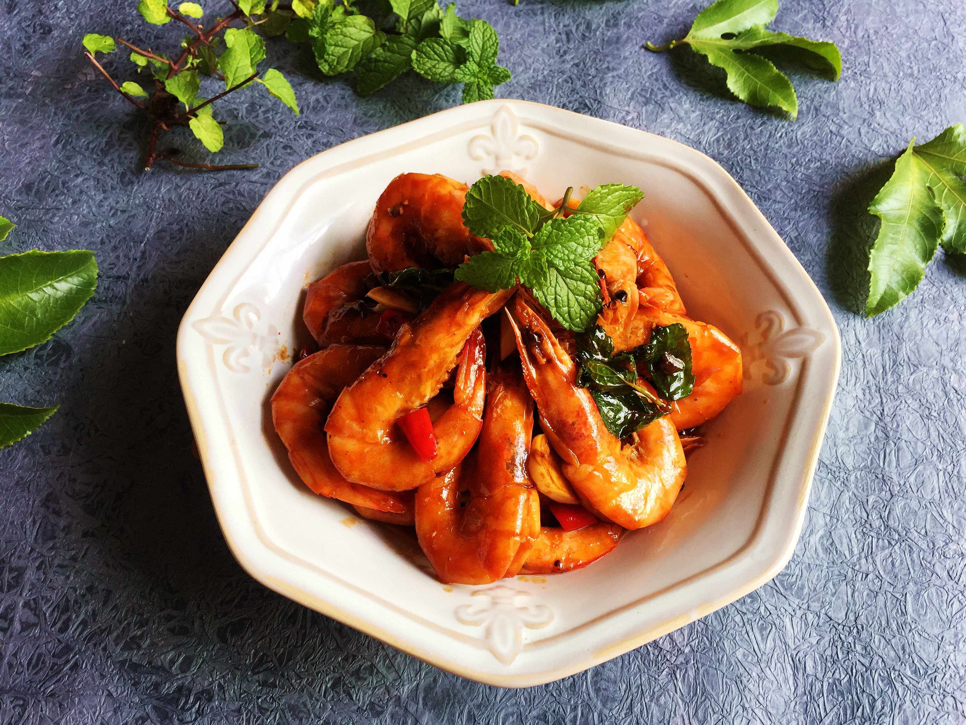 不剩|入秋后,吃鸡吃鸭不如多吃这肉,鲜美易消化,烧一盘连汤汁也不剩